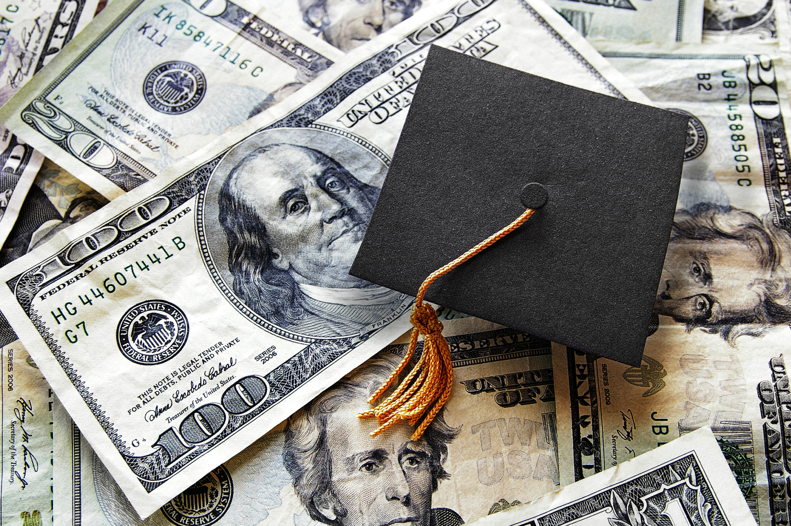 Lawsuit Against Student Loan Servicer Claims Lender Ignored Borrowers&#8217; Best Interests